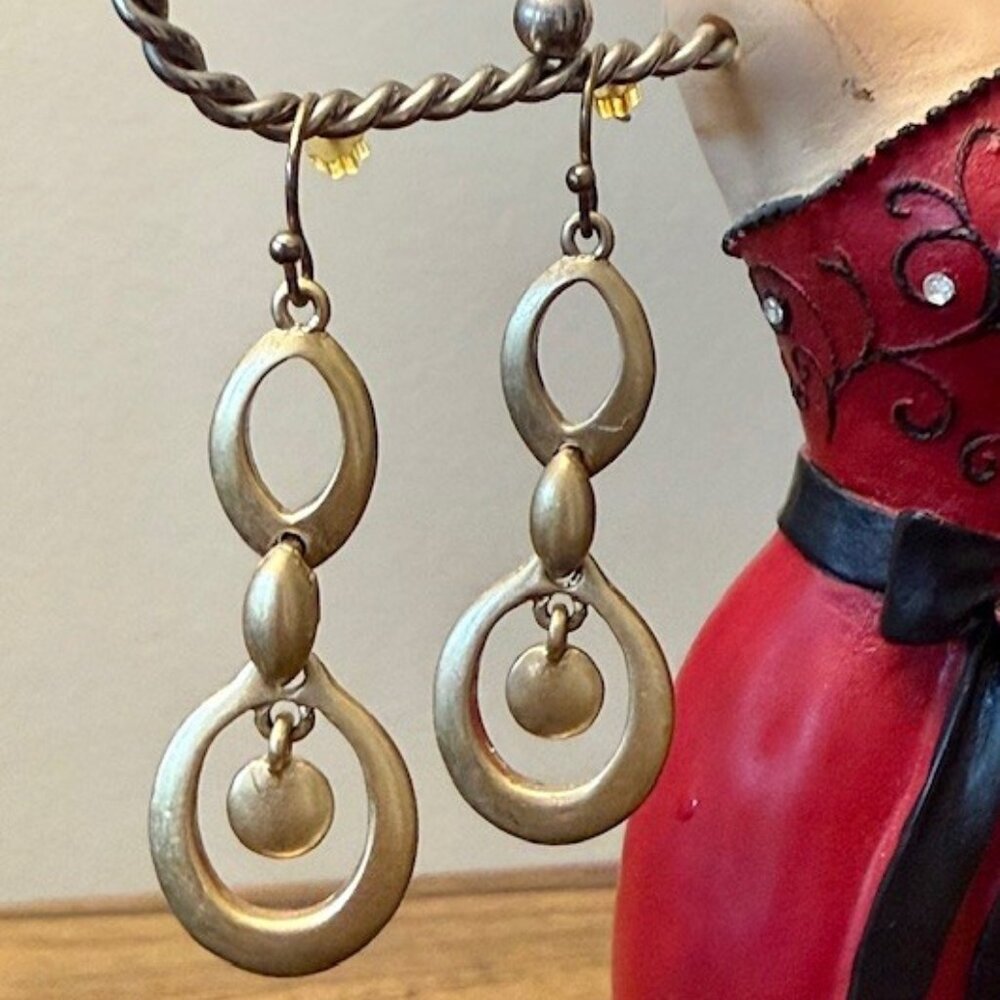 Lia Sophia "ROGUE" Earrings